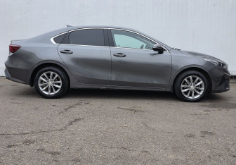 Подержанный автомобиль Kia Cerato Sedan 2021 года (4 фото)