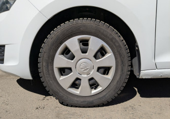 Подержанный автомобиль Skoda Rapid Liftback 2019 года (12 фото)