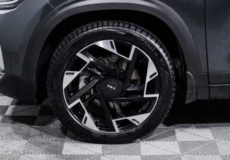 Подержанный автомобиль Kia Seltos 2020 года (15 фото)
