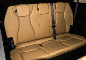 Подержанный автомобиль Kia Carnival 2021 года (14 фото)