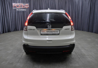 Подержанный автомобиль Honda CR-V 2013 года (6 фото)