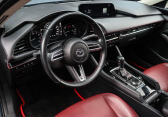Подержанный автомобиль Mazda 3 Sedan 2022 года (11 фото)