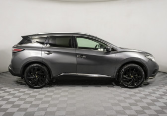 Подержанный автомобиль Nissan Murano Suv 2017 года (4 фото)