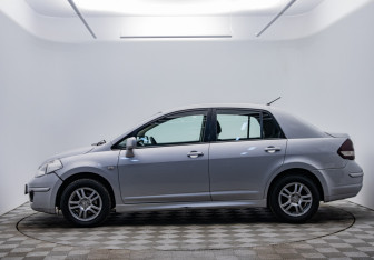 Подержанный автомобиль Nissan Tiida Sedan 2012 года (8 фото)