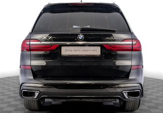 Подержанный автомобиль BMW X7 2020 года (6 фото)