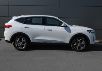 Подержанный автомобиль Haval F7 2021 года (4 фото)