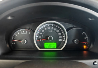 Подержанный автомобиль Kia Sportage 2010 года (15 фото)