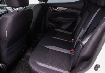 Подержанный автомобиль Nissan Qashqai 2023 года (11 фото)