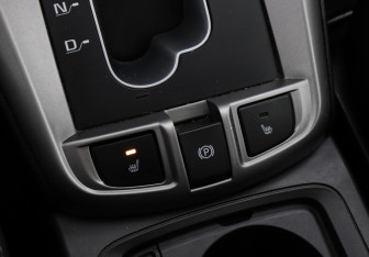 Подержанный автомобиль Chevrolet Captiva 2013 года (15 фото)