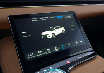 Подержанный автомобиль Voyah Passion 2025 года (20 фото)