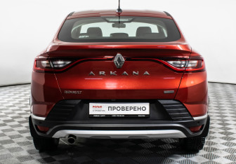 Подержанный автомобиль Renault Arkana 2019 года (6 фото)