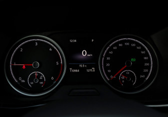 Подержанный автомобиль Volkswagen Caravelle 2021 года (14 фото)