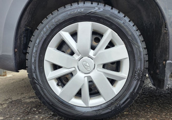 Подержанный автомобиль LADA (ВАЗ) Granta Liftback 2019 года (17 фото)