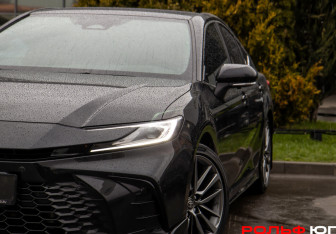 Подержанный автомобиль Toyota Camry Sedan 2024 года (19 фото)