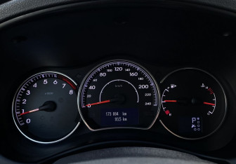 Подержанный автомобиль Renault Koleos 2012 года (24 фото)