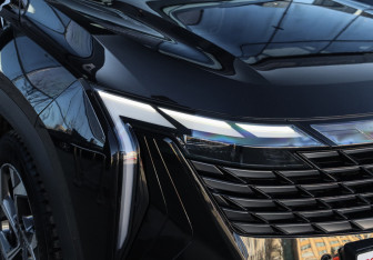 Подержанный автомобиль Geely Atlas 2024 года (23 фото)