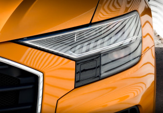 Подержанный автомобиль Audi Q8 2019 года (17 фото)