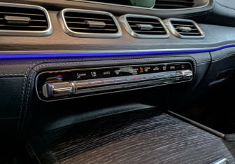 Подержанный автомобиль Mercedes-Benz GLE 2022 года (21 фото)