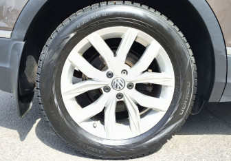 Подержанный автомобиль Volkswagen Tiguan 2018 года (13 фото)
