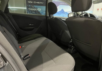 Подержанный автомобиль Nissan Almera Sedan 2016 года (11 фото)