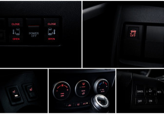 Подержанный автомобиль Mazda 5 2013 года (18 фото)