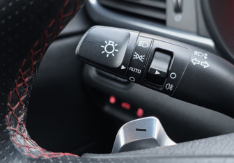 Подержанный автомобиль Kia Optima Sedan 2017 года (18 фото)