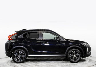 Подержанный автомобиль Mitsubishi Eclipse Cross 2019 года (4 фото)
