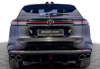 Подержанный автомобиль Changan UNI-K 2023 года (6 фото)