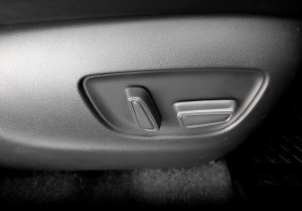 Подержанный автомобиль Toyota RAV4 2024 года (26 фото)