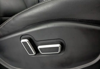 Подержанный автомобиль Geely Emgrand X7 2019 года (28 фото)