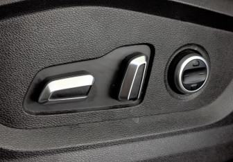 Подержанный автомобиль Exeed LX 2022 года (24 фото)