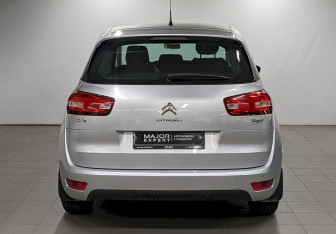 Подержанный автомобиль Citroen C4 Picasso 2014 года (6 фото)