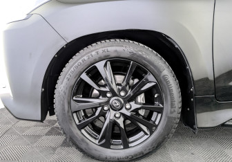 Подержанный автомобиль Lexus LX 2018 года (18 фото)