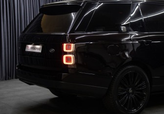 Подержанный автомобиль Land Rover Range Rover 2020 года (31 фото)
