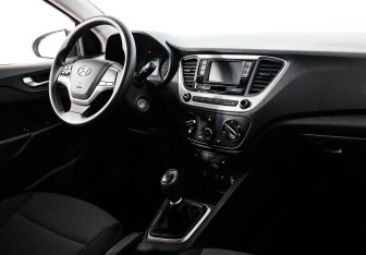 Подержанный автомобиль Hyundai Solaris Sedan 2018 года (6 фото)