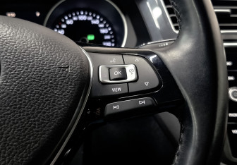 Подержанный автомобиль Volkswagen Tiguan 2020 года (24 фото)