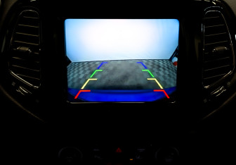 Подержанный автомобиль Jeep Compass 2018 года (25 фото)