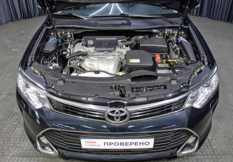 Подержанный автомобиль Toyota Camry Sedan 2017 года (9 фото)