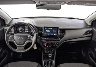 Подержанный автомобиль Hyundai Solaris Sedan 2021 года (14 фото)
