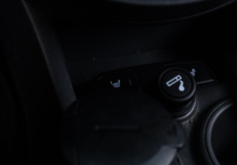 Подержанный автомобиль Chevrolet Spark 2012 года (14 фото)