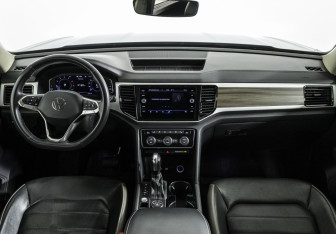 Подержанный автомобиль Volkswagen Teramont 2021 года (14 фото)