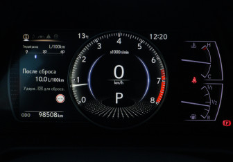 Подержанный автомобиль Lexus ES 2019 года (20 фото)