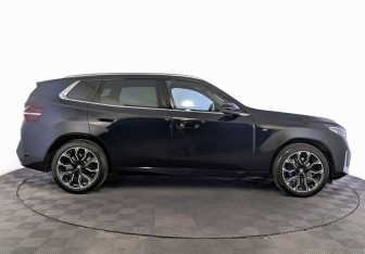 Подержанный автомобиль BMW X3 2025 года (4 фото)