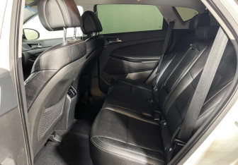 Подержанный автомобиль Hyundai Tucson 2018 года (10 фото)