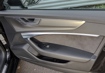 Подержанный автомобиль Audi A6 Sedan 2018 года (24 фото)