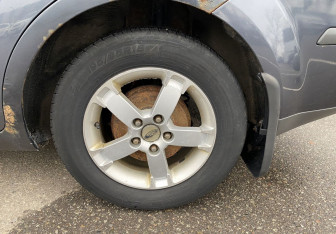 Подержанный автомобиль Ford Focus Sedan 2008 года (11 фото)