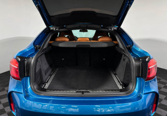 Подержанный автомобиль BMW X6 M 2016 года (9 фото)