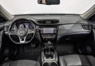 Подержанный автомобиль Nissan X-Trail 2021 года (14 фото)