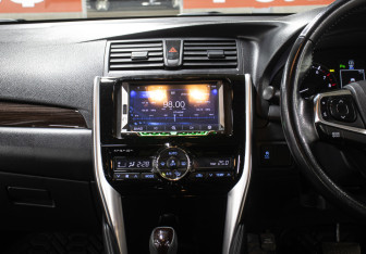 Подержанный автомобиль Toyota Allion 2016 года (15 фото)