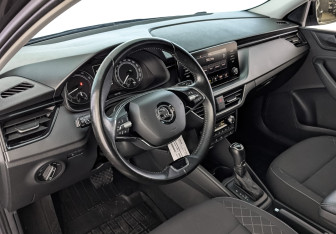 Подержанный автомобиль Skoda Rapid Liftback 2020 года (15 фото)